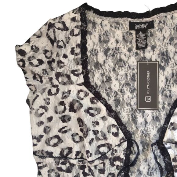 Just Polly White Black Animal Print Short Sleeve Tie Front Lace Top Large NWT - Picture 2 of 10